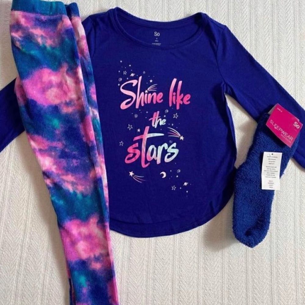 SO Girls 3-Piece Tunic and Thermal Leggings Pajama Set with Socks